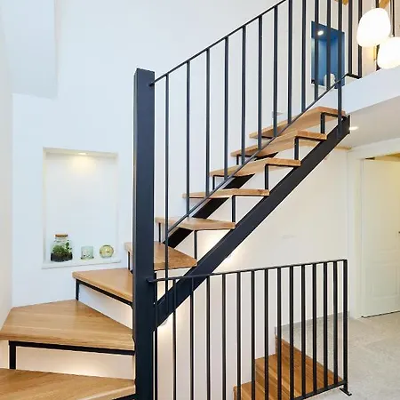 アパート Exquisite By Dominium - Old