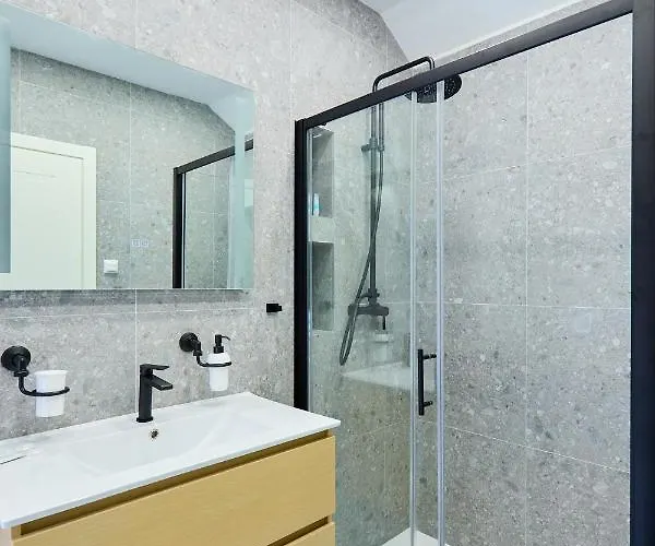 דירה Exquisite By Dominium - Old *