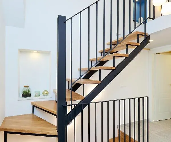 아파트 Exquisite By Dominium - Old